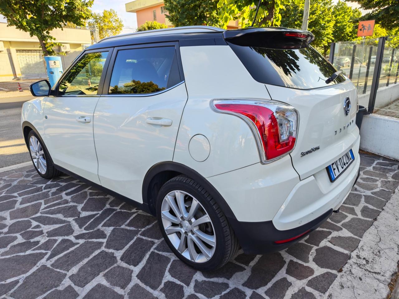 Ssangyong Tivoli 1.6d 2WD Juice Aut. + Gancio traino