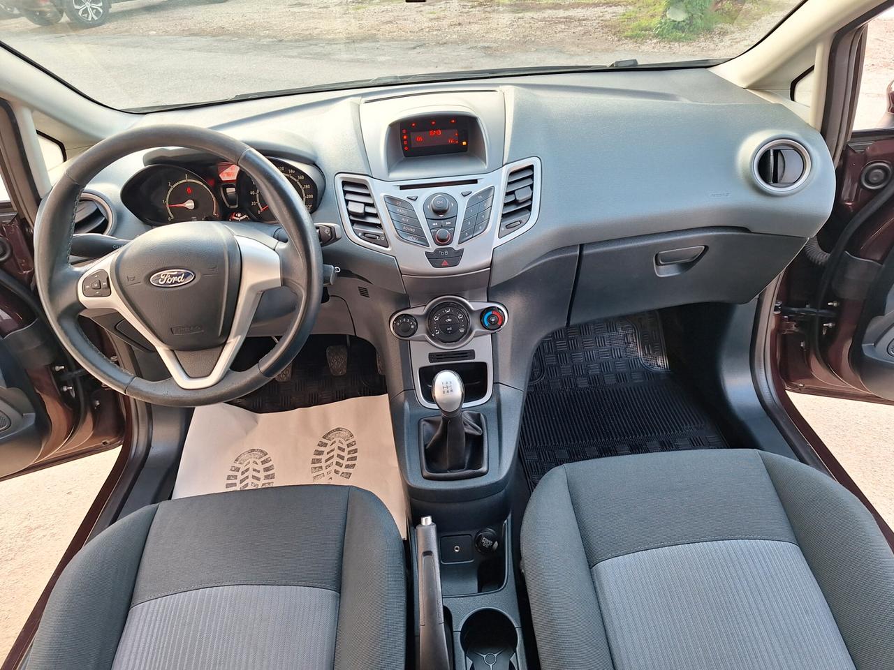 Ford Fiesta 1.4 TDCi 5p. 157000 km PERFETTA