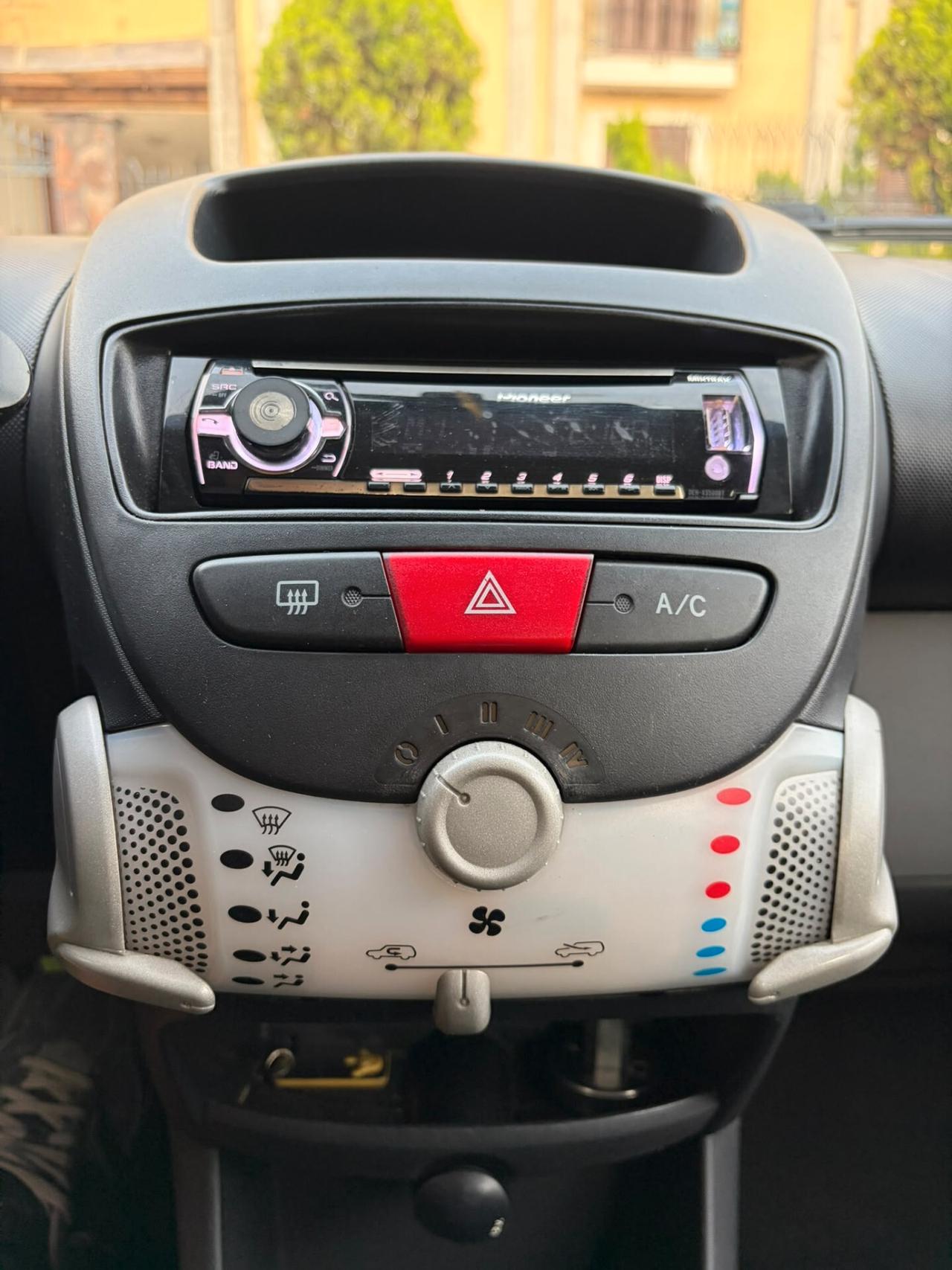 Citroen C1 1.0 5P EXCLUSIVE