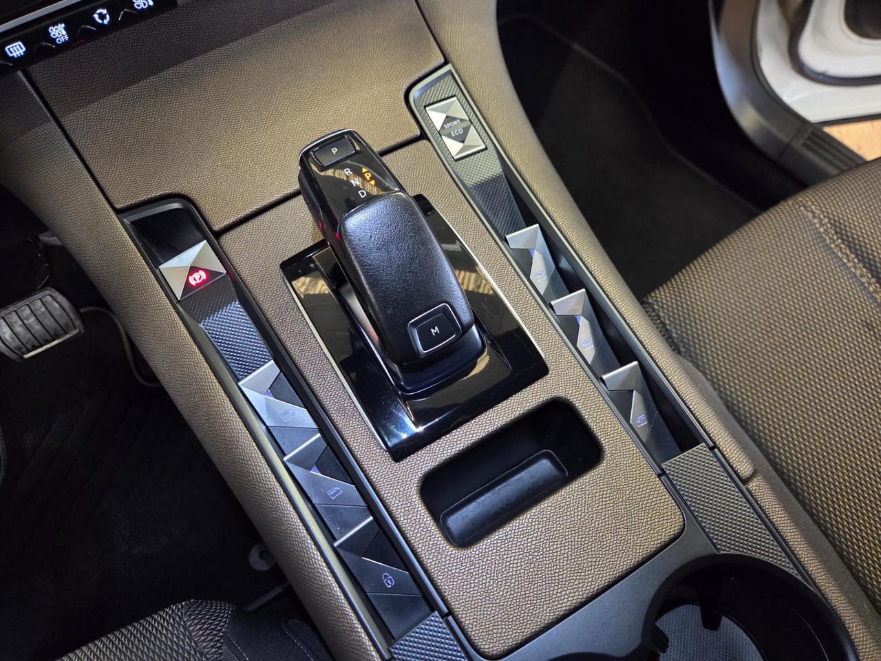 DS DS7 Crossback 1.5 bluehdi Business 130cv auto