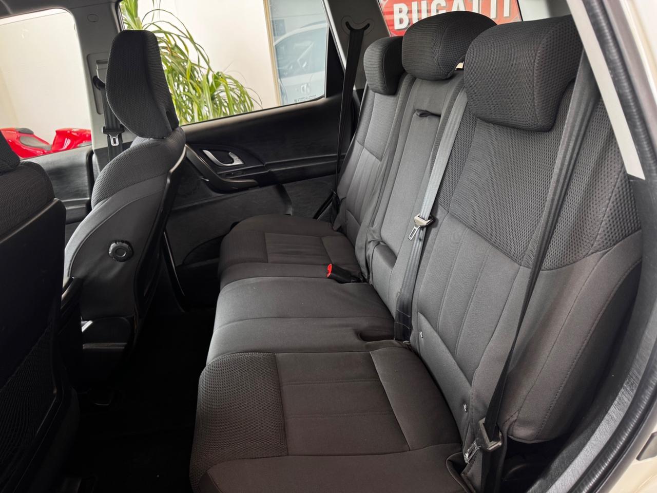 Mahindra XUV500 2.2 16V AWD W6 7 POSTI 4X4 DIESEL
