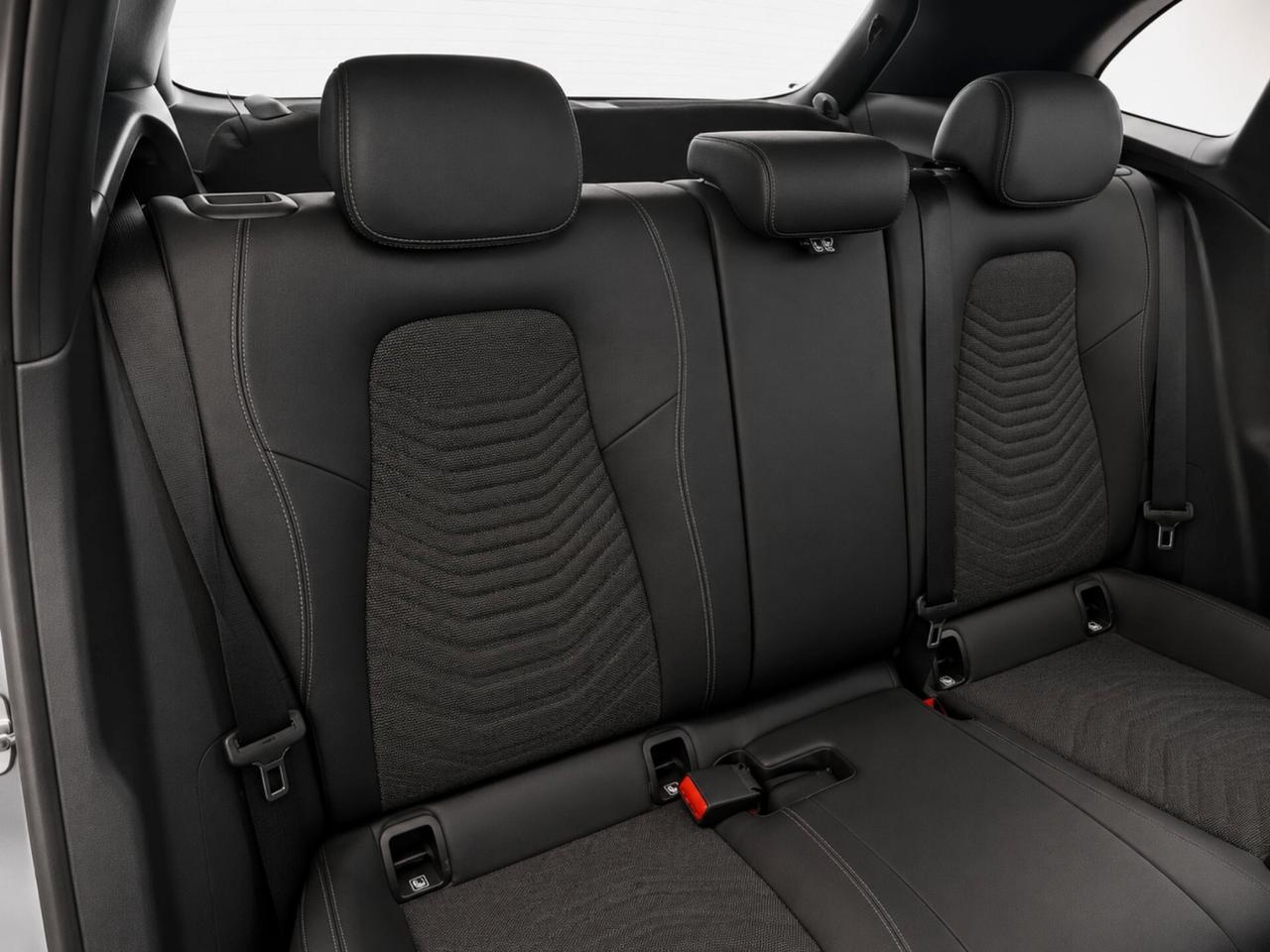 ---IN ARRIVO--- Mercedes-benz GLA 200 d Automatic Business