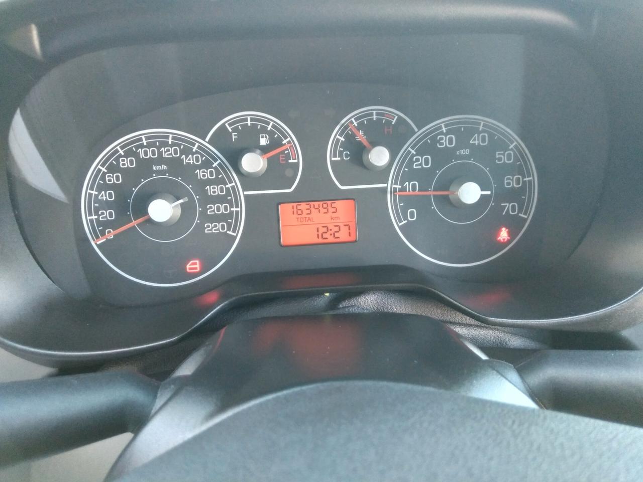 Fiat Grande Punto 1.4 77cv 5 porte Dynamic x neopatentati