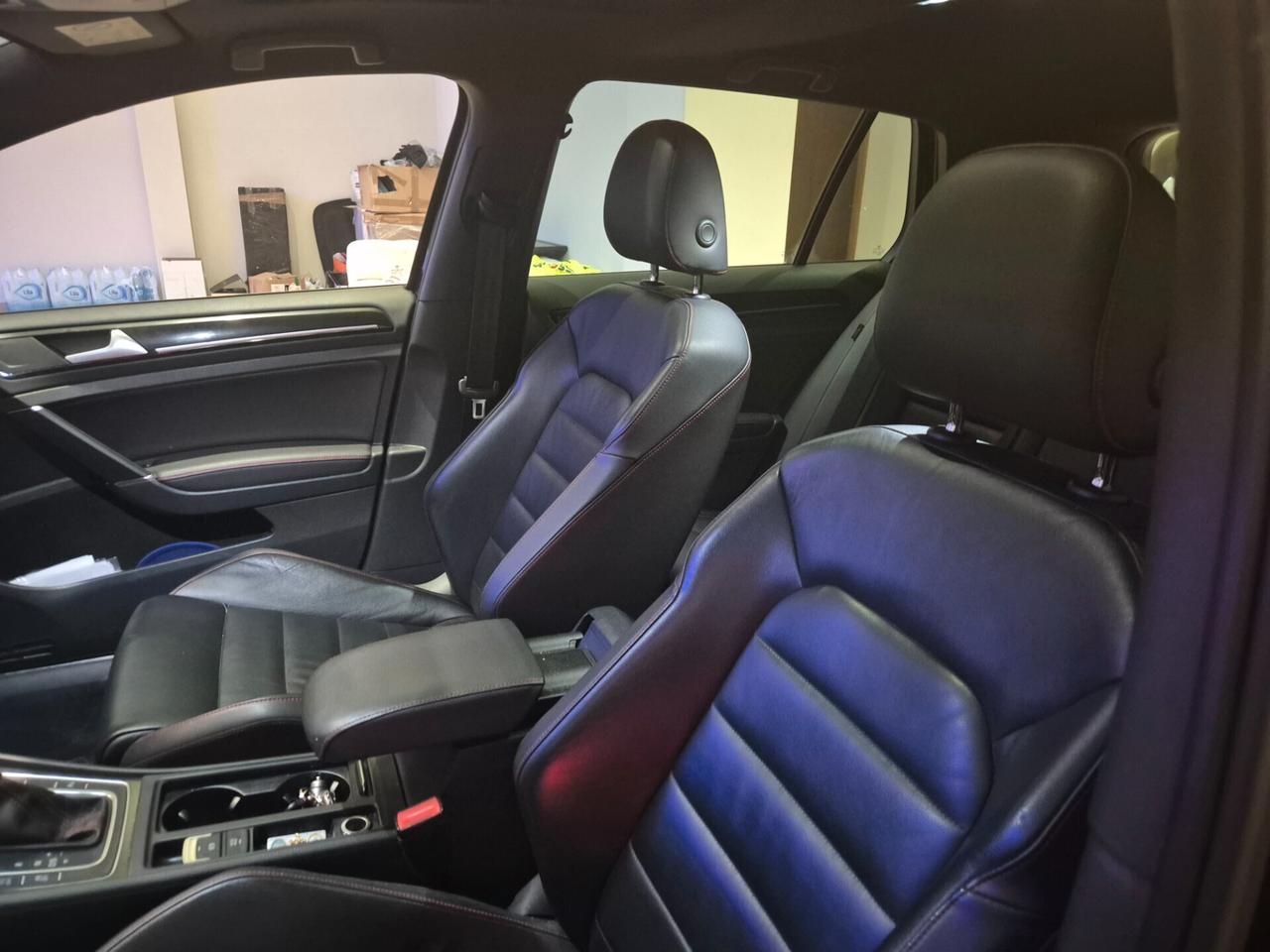 Volkswagen Golf GTI Performance 2.0 TSI DSG 5p. BlueMotion Technology