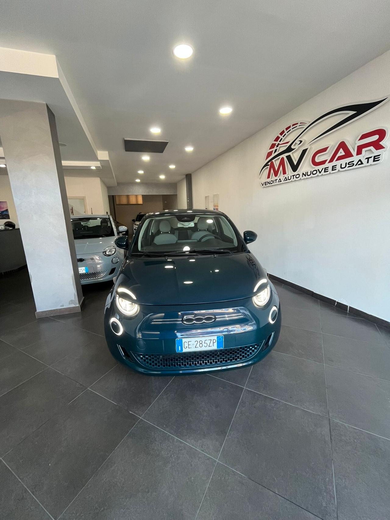 Fiat 500 500e Berlina 42 kWh Icon