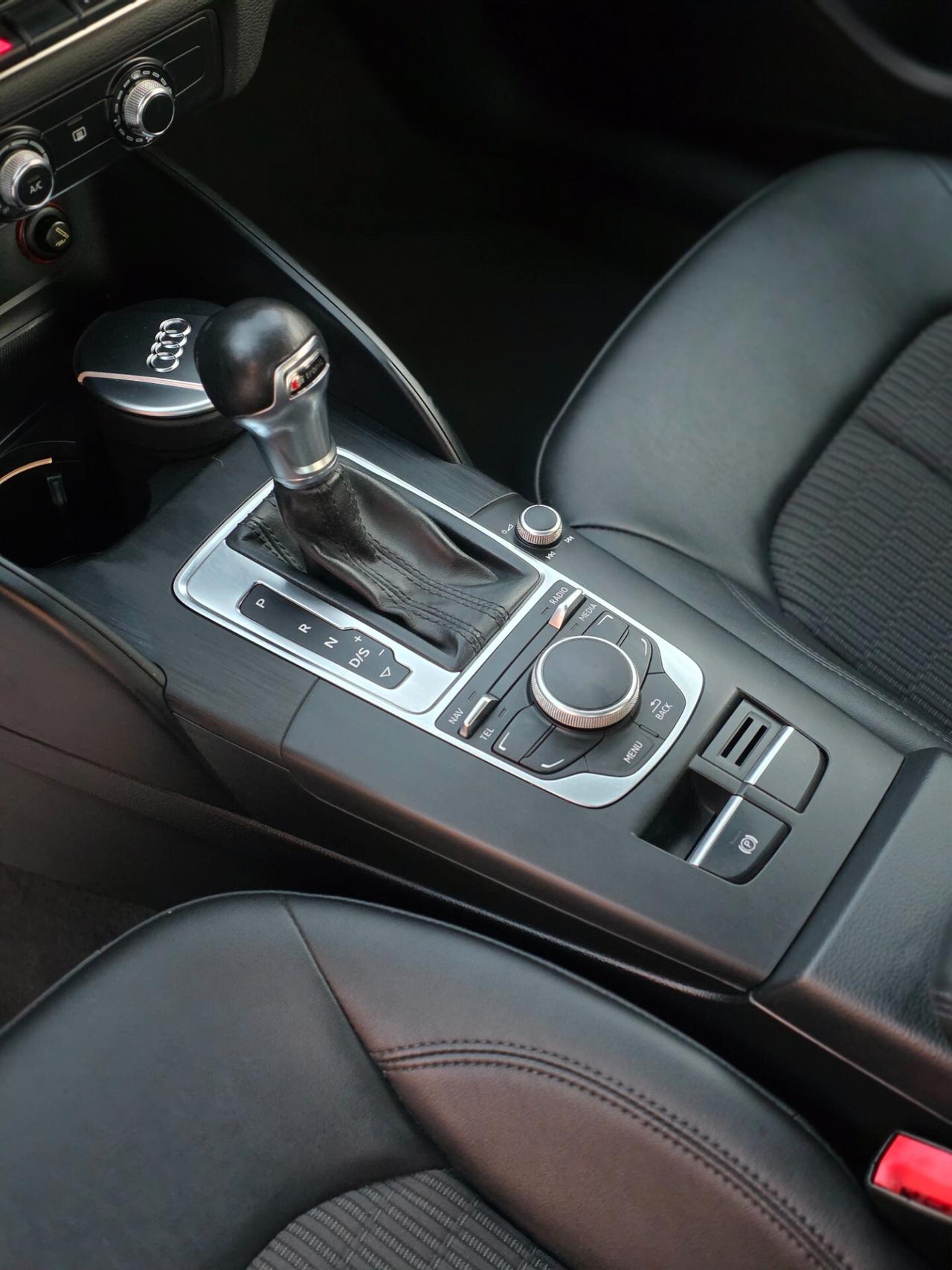 Audi A3 SPB 2.0 TDI 150 CV clean diesel S tronic Ambition