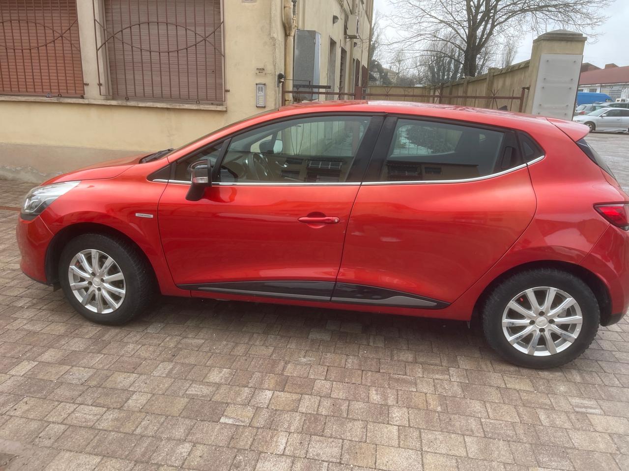 Renault Clio 1.2 75CV GPL 5 porte Costume National