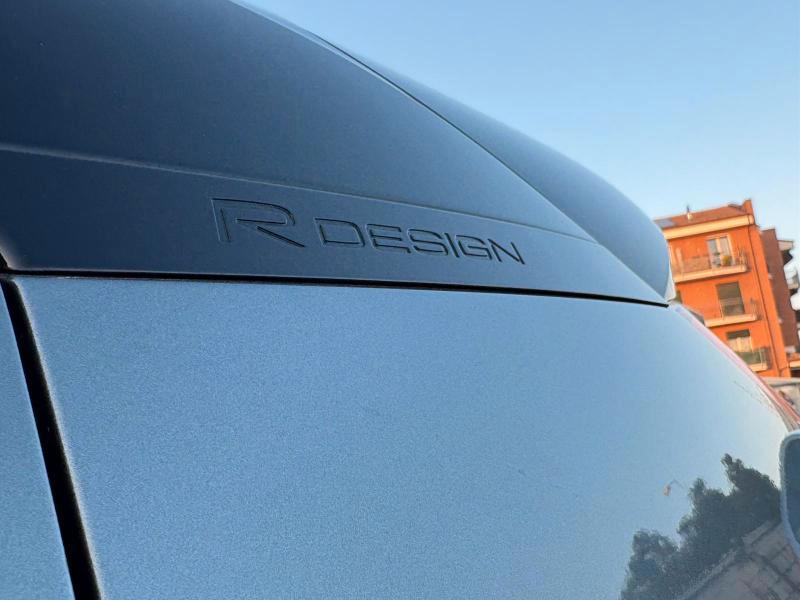 Volvo XC40 2.0 d3 150 CV R-design 4X4