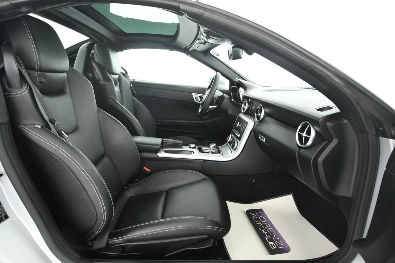 Mercedes-Benz SLC 200 Sport auto CAMERA+LED+C17"