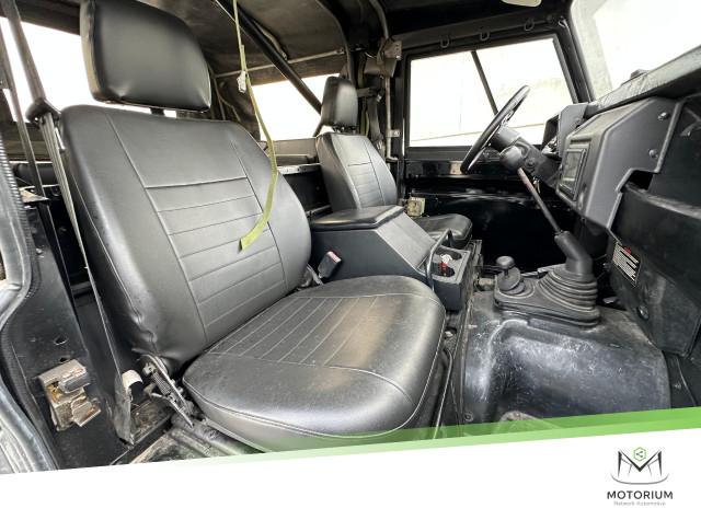 Land Rover DEFENDER SOFTTOP 90 2.5 4WD