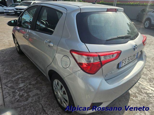 TOYOTA Yaris 1.5 Hybrid 5 porte Cool hat chback