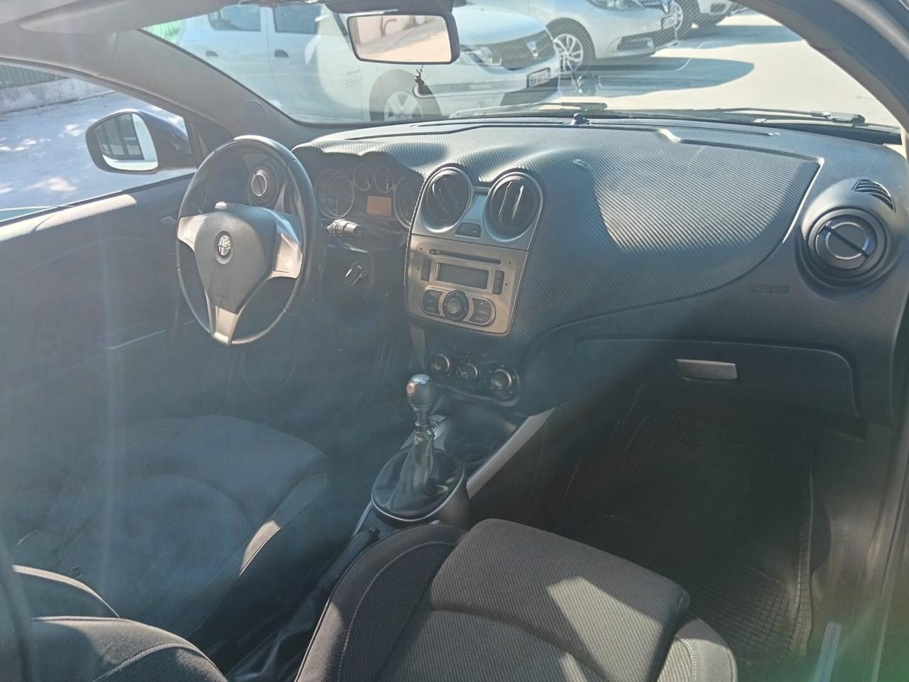 Alfa Romeo MiTo 1.6 JTDm 16V Distinctive Sport Pack