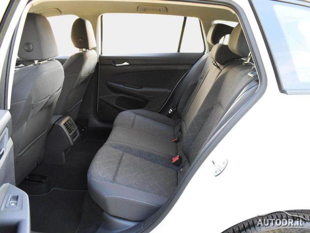 VOLKSWAGEN Golf Variant 2.0 TDI Life DSG Fari LED, App-Connect, ACC KM CER