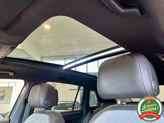 VOLKSWAGEN Tiguan 1.5 TSI 150CV DSG Sport ACT *R-LINE*TETTO*FARI IQ*
