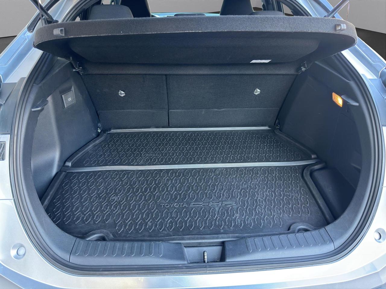 Toyota C-HR 2.0 phev Trend eco fwd e-cvt