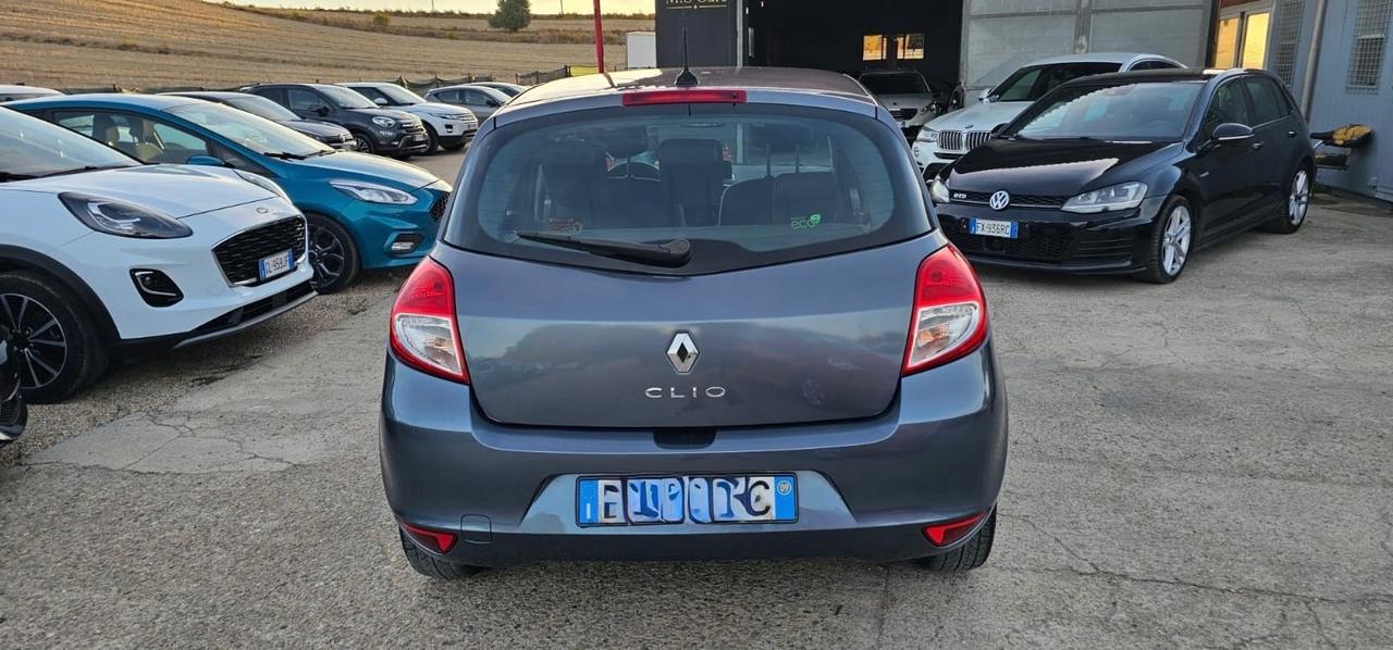 Renault Clio 1.2 16V 5 porte Luxe