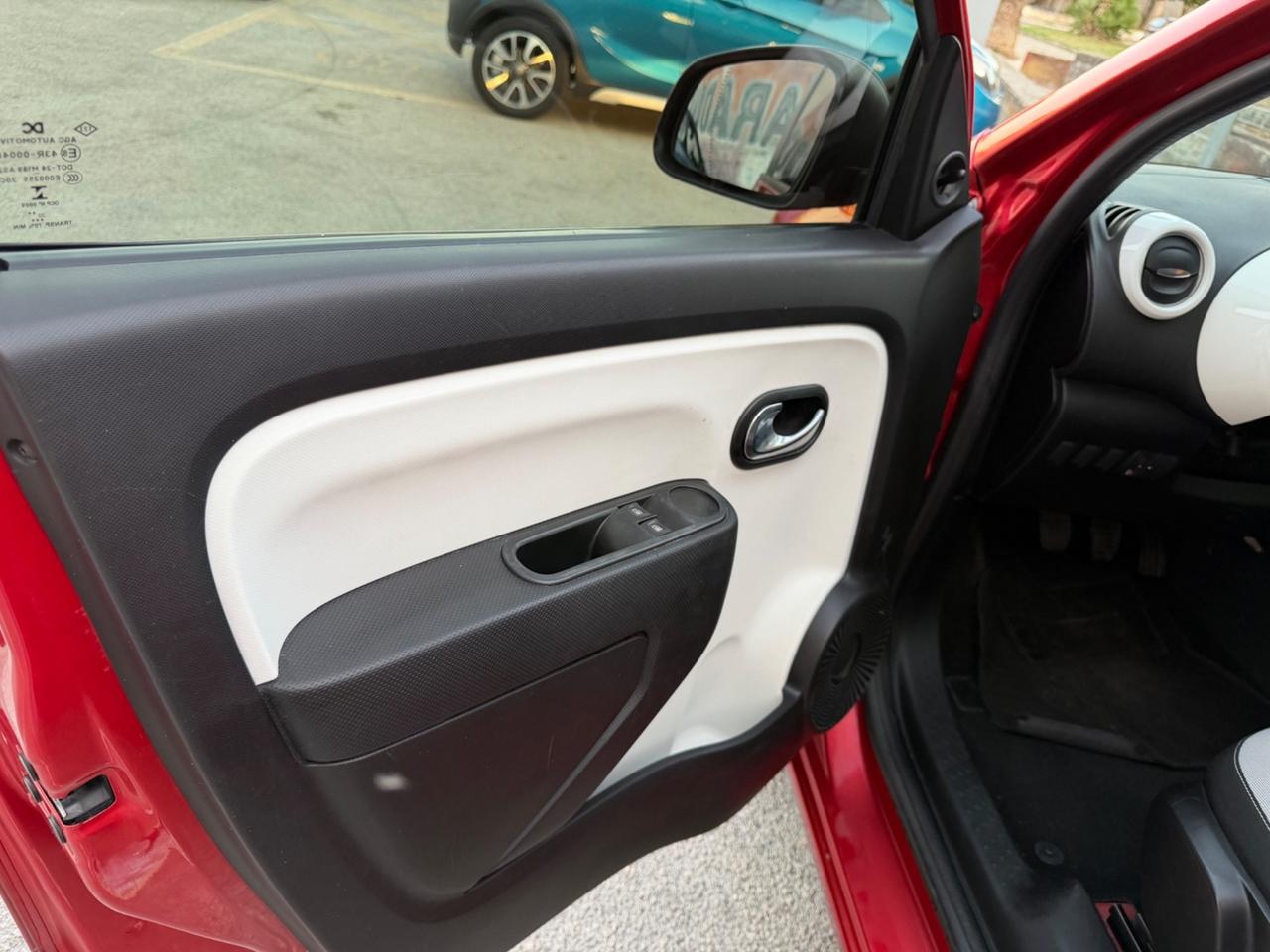 Renault Twingo SCe 65 CV Intens