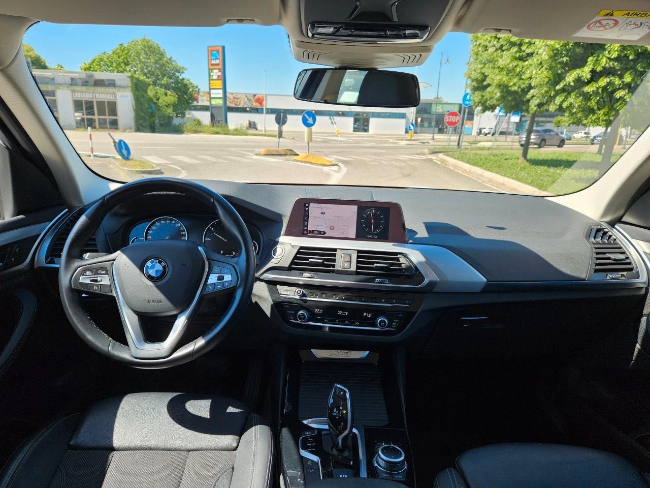 BMW X3 xdrive20d mhev 48V xLine auto