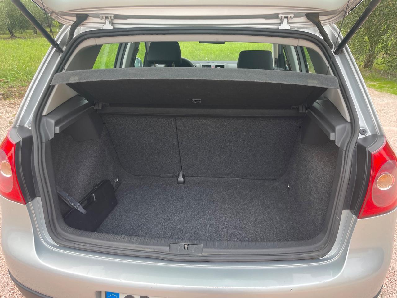 Volkswagen Golf 1.6 5p. Trendline