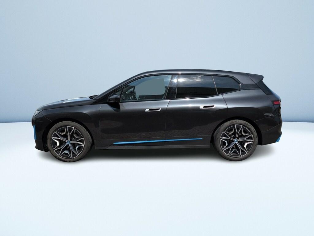 BMW iX 40 pacchetto sportivo xDrive