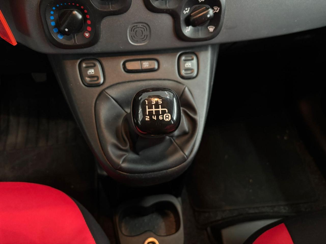 Fiat Panda 1.0 FireFly S&S Hybrid Red