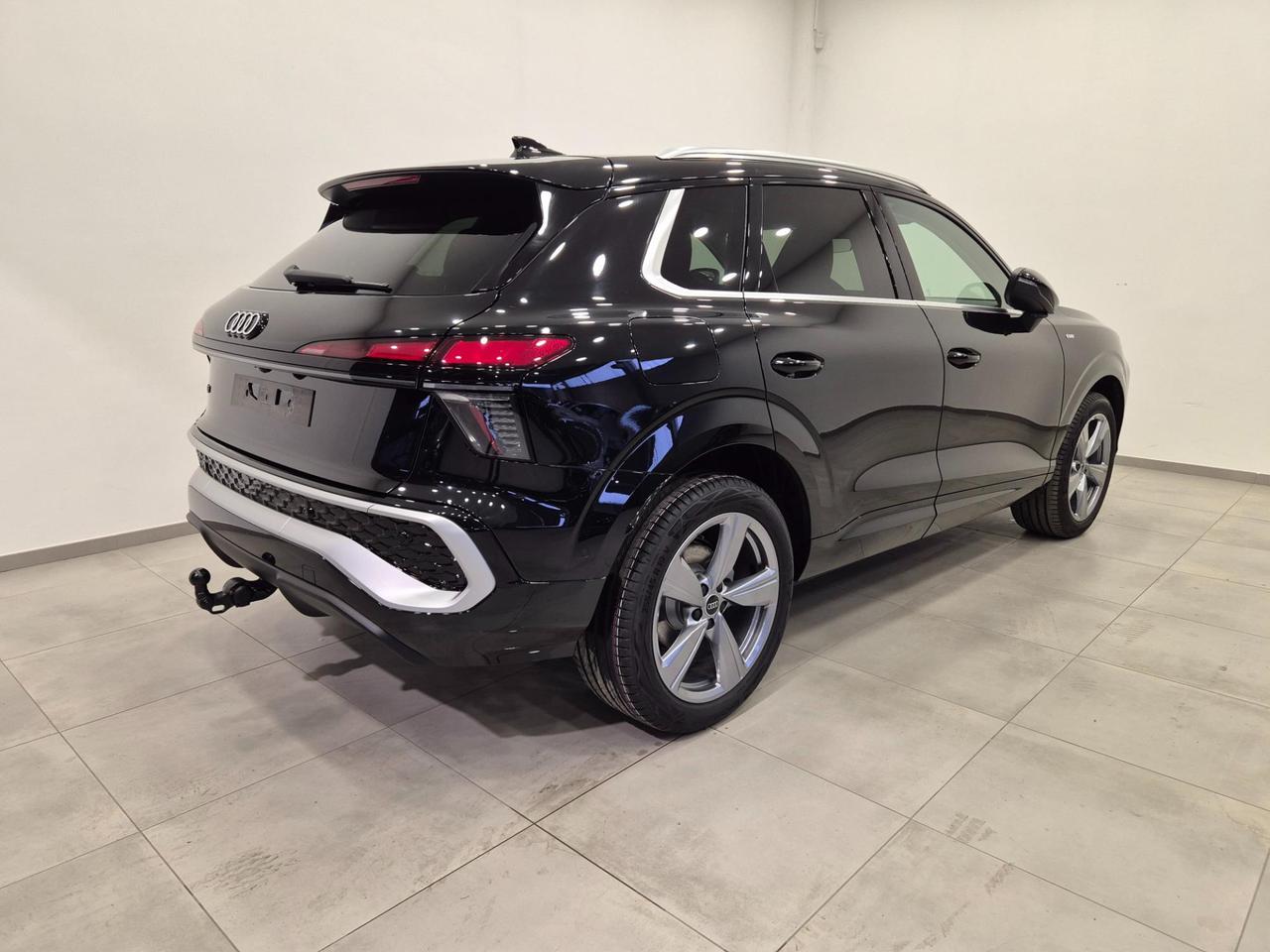 Audi Q3 1.5 tfsi mhev S line edition 150cv s-tronic N1