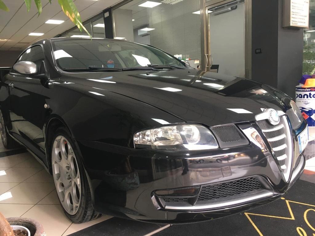 Alfa Romeo GT 1.9 JTDM 16V Black Line