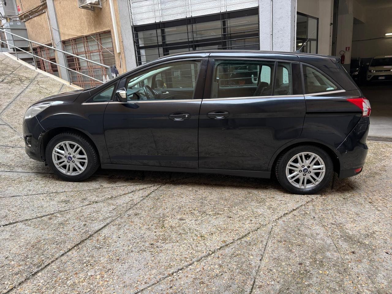 FORD C-MAX TDCi 1.6 - 7 POSTI