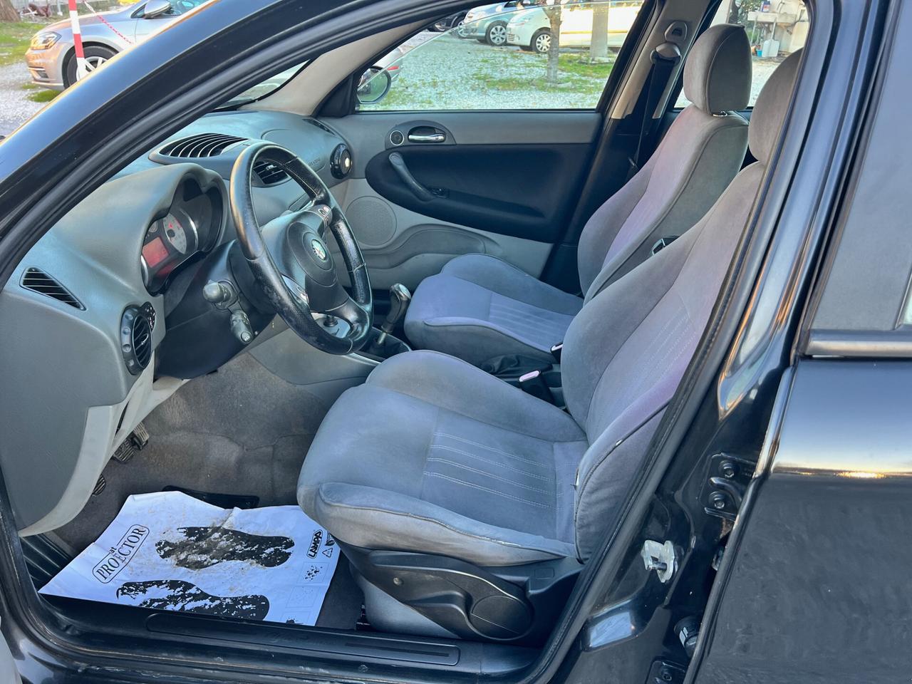 Alfa Romeo 147 1.6 16V TS (105) 5 porte