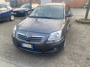 Toyota Avensis 2.2 D-4D 16V Station Wagon