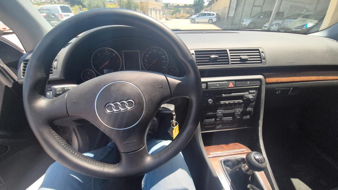 Audi A4 1.9 TDI 130CV unico proprietario PERFETTA