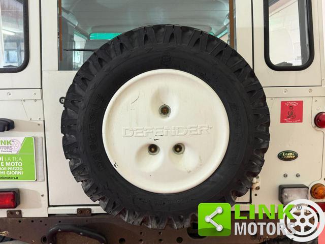 LAND ROVER Defender 90 2.5 Td5 S.W.