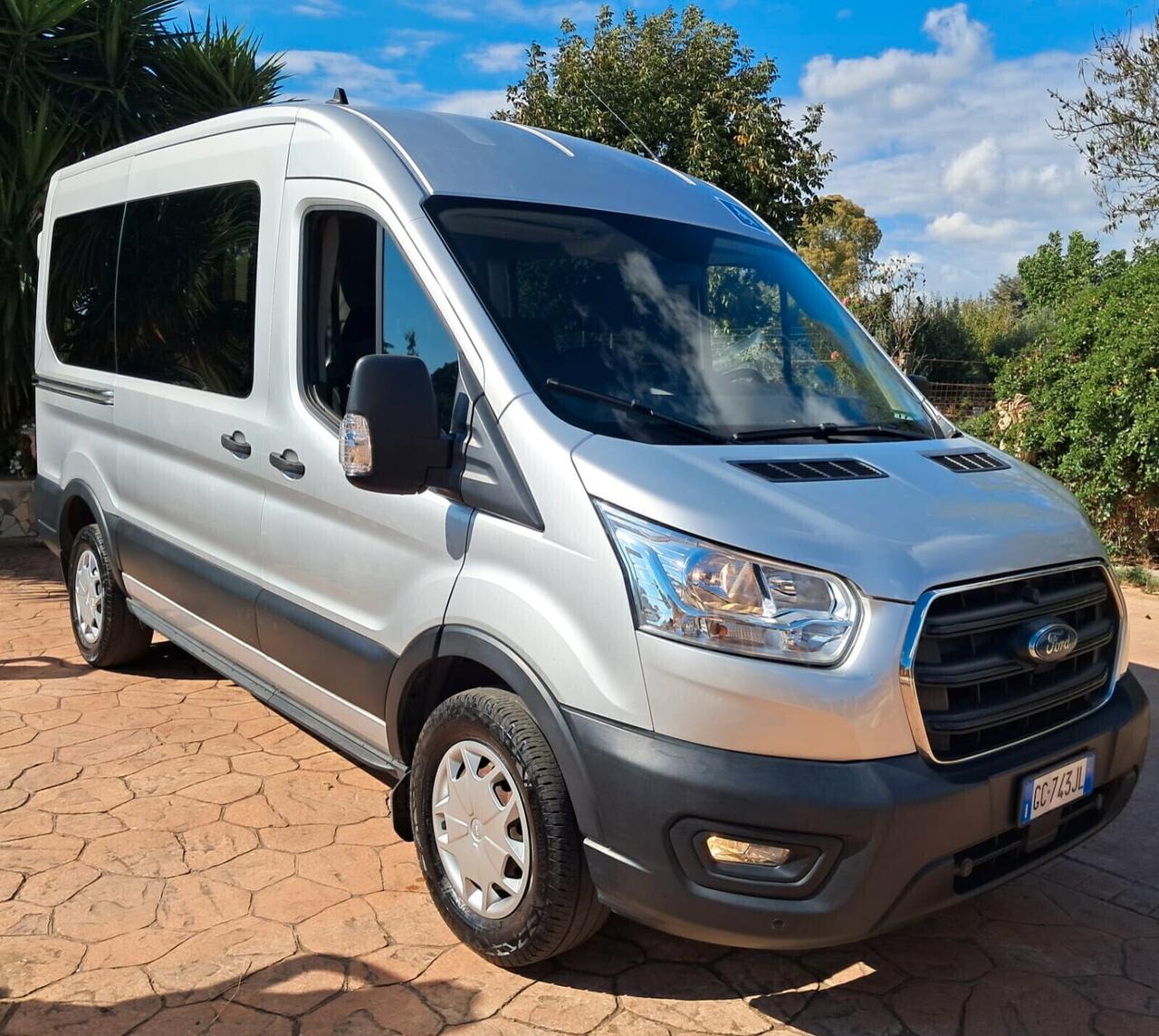 Ford Transit 2.0TDCi 130CV 9 posti TRASPORTO DISABILI