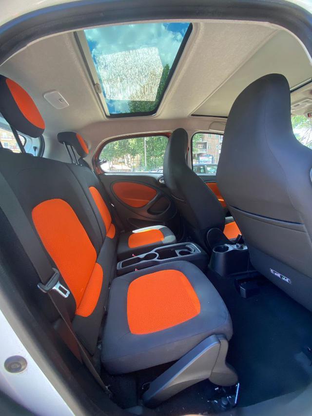 SMART ForFour 1.0cc PASSION 71cv TETTO PANORAMA SENS PARK