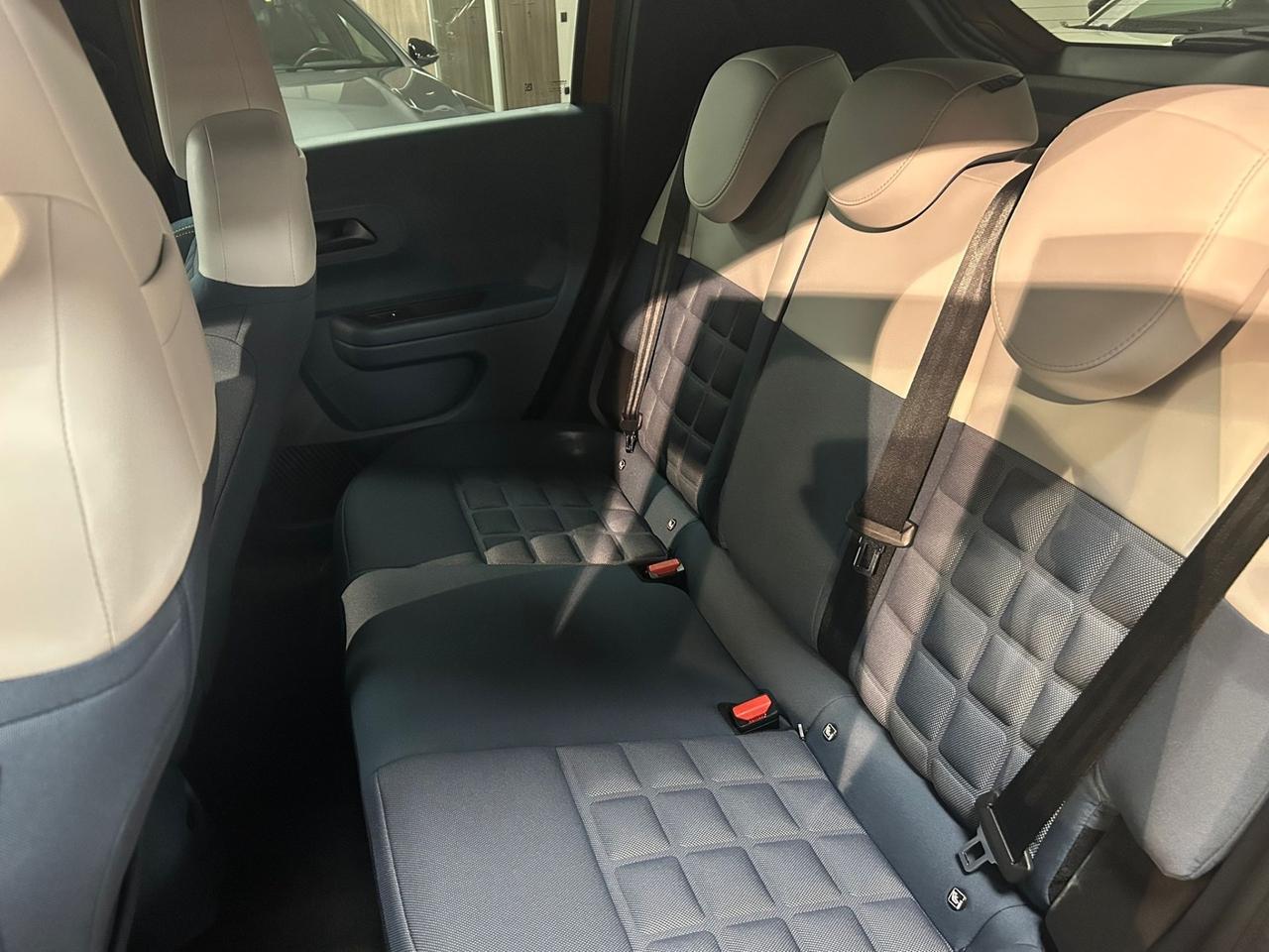 Fiat Grande Panda 1.2 Hybrid 110 CV S&S La Prima