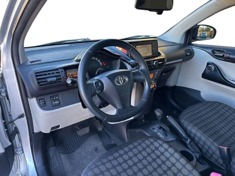 Toyota iQ iQ 1.3 CVT Executive