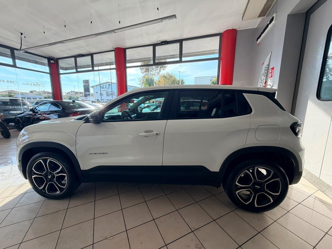 Jeep Avenger 1.2 Turbo 100 CV Summit