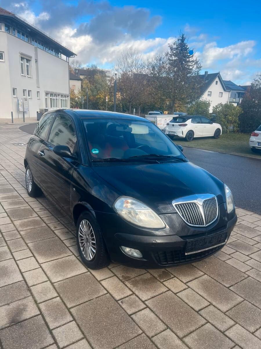 Lancia Ypsilon 1.3 Multijet 16V Platino ok neo patentati