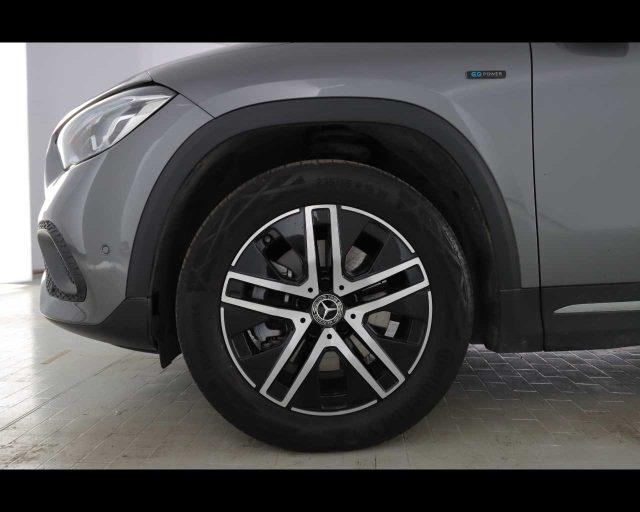 MERCEDES-BENZ GLA 250 e EQ-Power Automatic Sport Plus