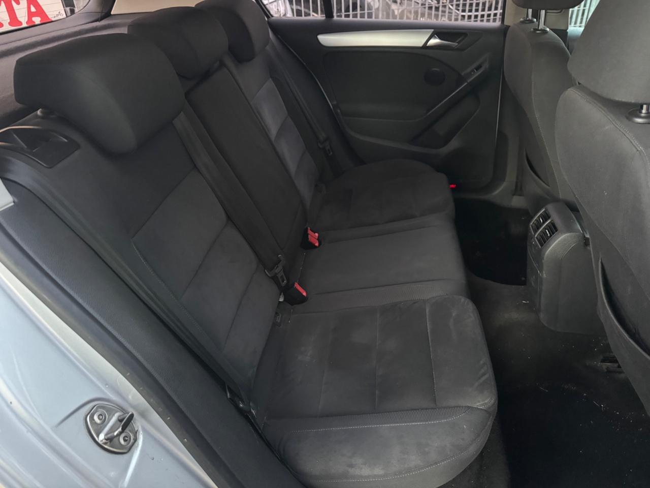 VW Golf 1.6 TDI 5p. Highline neopaten garanzia 12 mesi