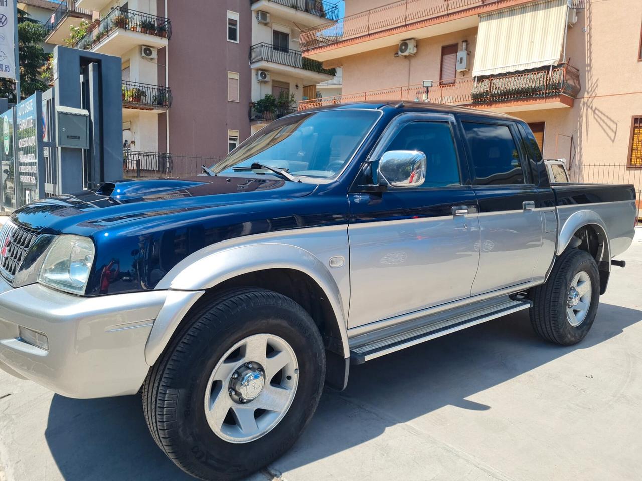 Mitsubishi L200 2.5 Double Cab Pick-up GLS MOTORE NUOVO