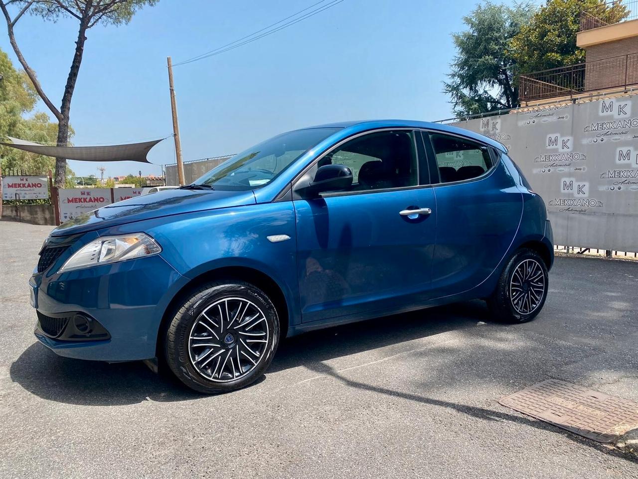 Lancia Ypsilon Hybrid Platino GARANZIA -VARIE UNITA'