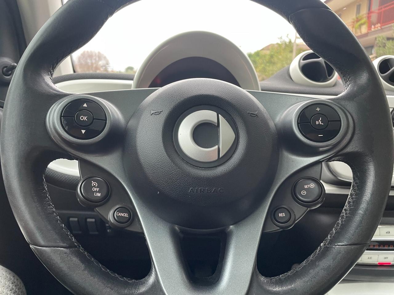 Smart ForTwo 1000 52 kW MHD coupé passion GPL