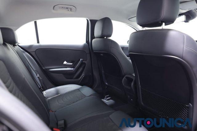 MERCEDES-BENZ A 180 D AUTOMATIC EXECUTIVE PACCHETTO NIGHT FARI LED