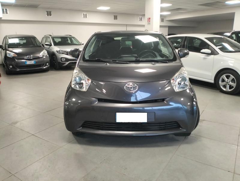Toyota iQ 1.0 Active (sol) cvt E5