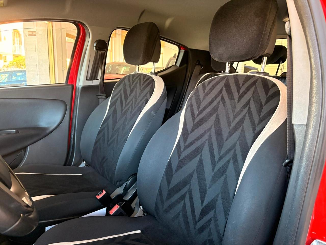 Lancia Ypsilon 1.2 69 CV 5 porte GPL Ecochic Gold