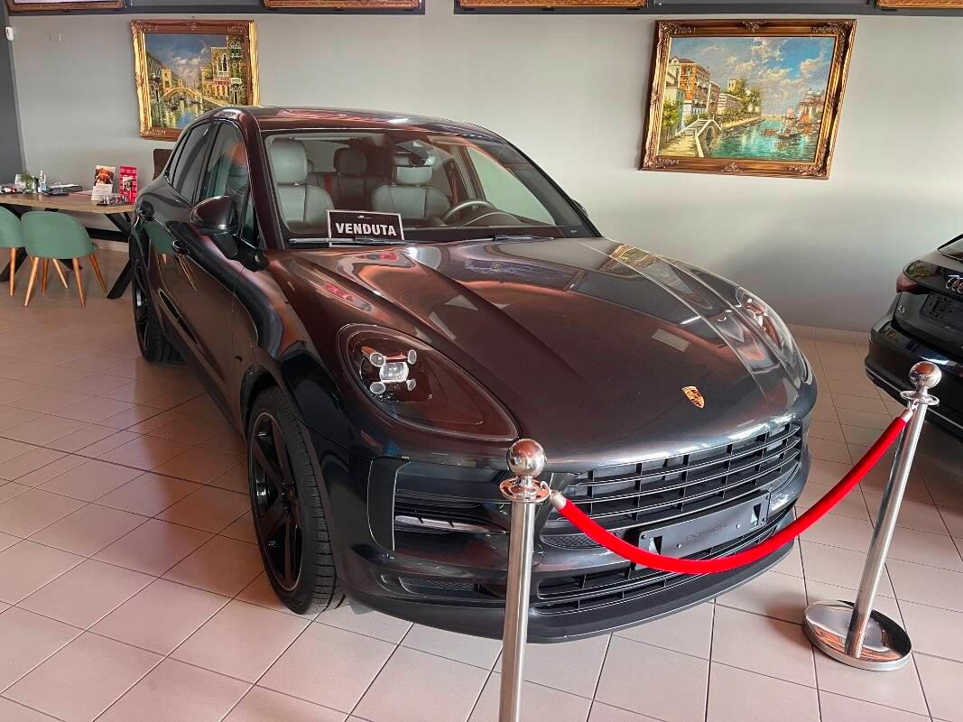 Porsche Macan 2.0 245cv pdk