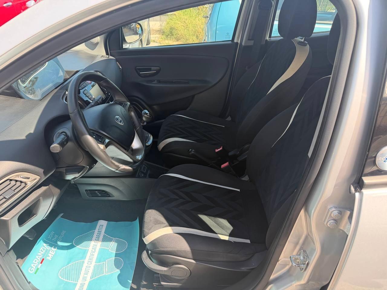 Lancia Ypsilon 2016 1.2 69 CV 5 porte GPL Ecochic Platinum