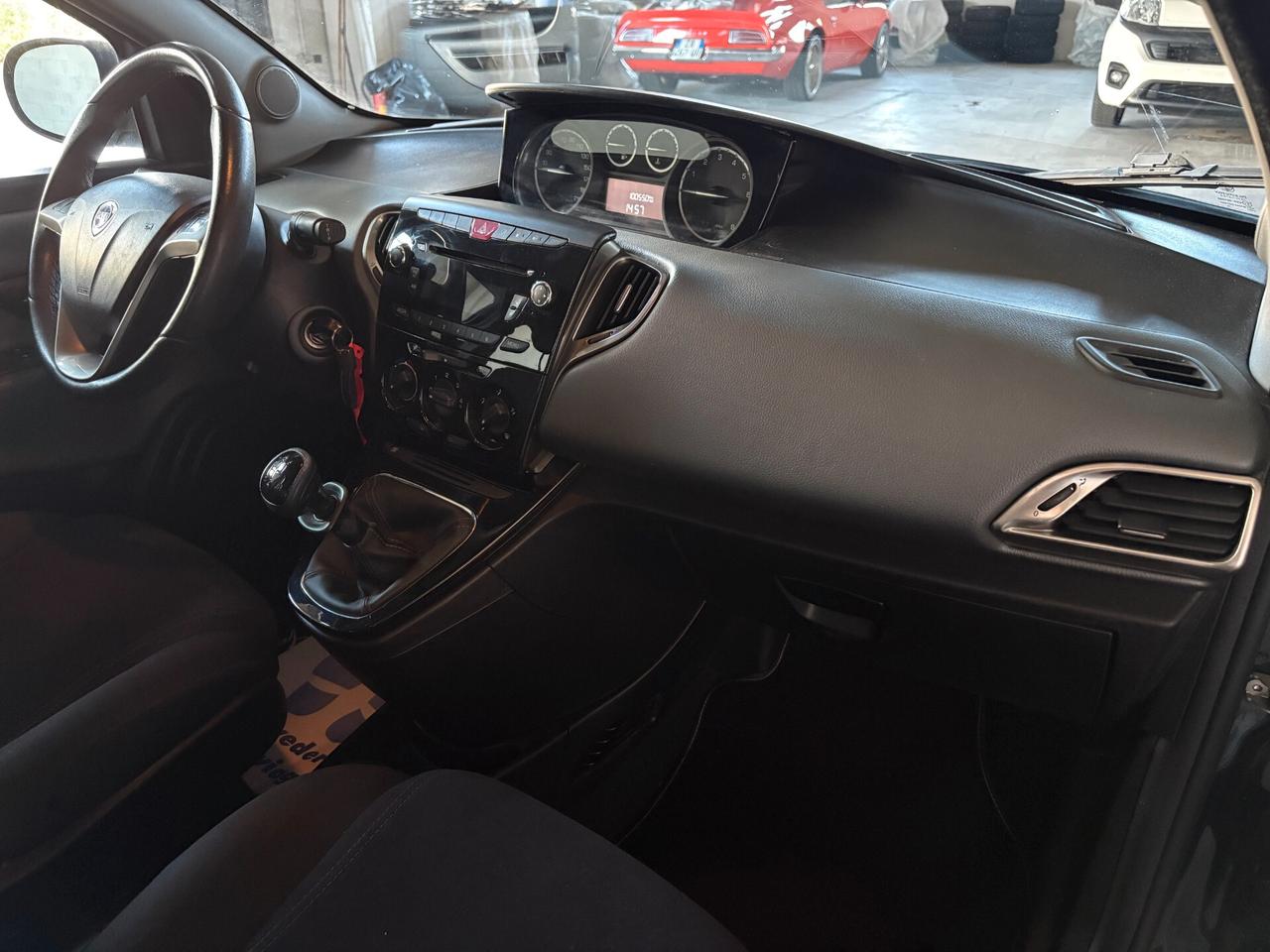 Lancia Ypsilon 1.2 Gold ecochic 69cv GPL Euro 6 5 POSTI