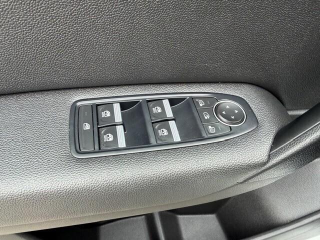 Renault Captur Blue dCi 115 CV EDC Intens